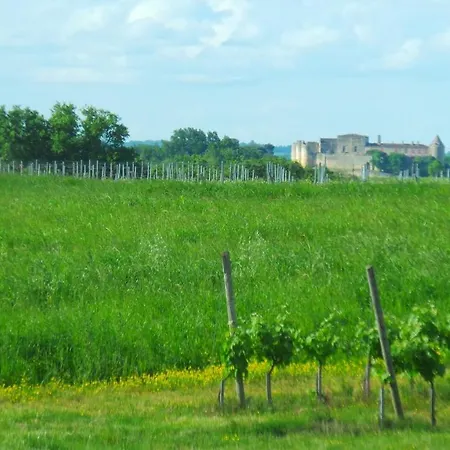 D'hotes Le Paon Blanc Bed and breakfast