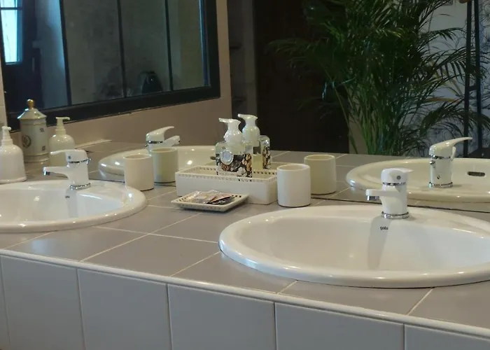 D'hotes Le Paon Blanc *